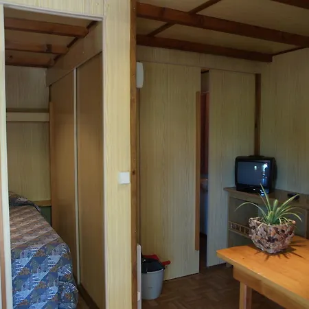 Camping Ainsa مكان تخييم
