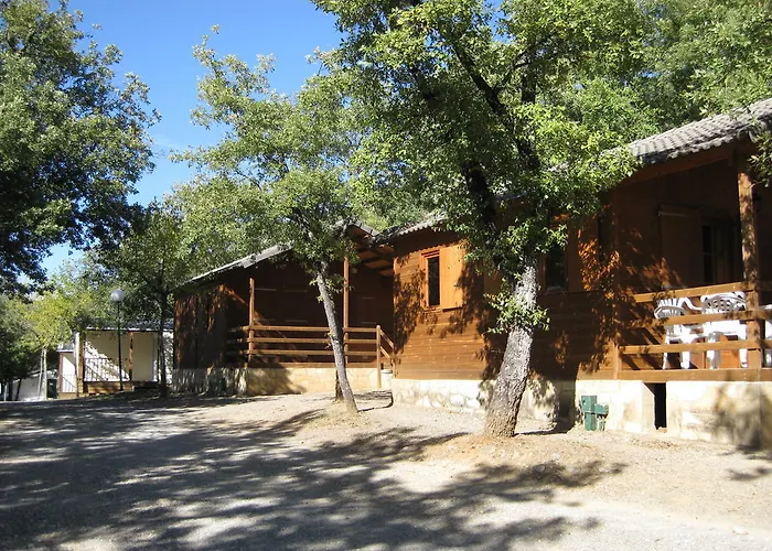 Kamp alanı Camping Ainsa *